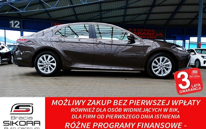 Toyota Camry cena 139900 przebieg: 15000, rok produkcji 2023 z Poręba małe 781